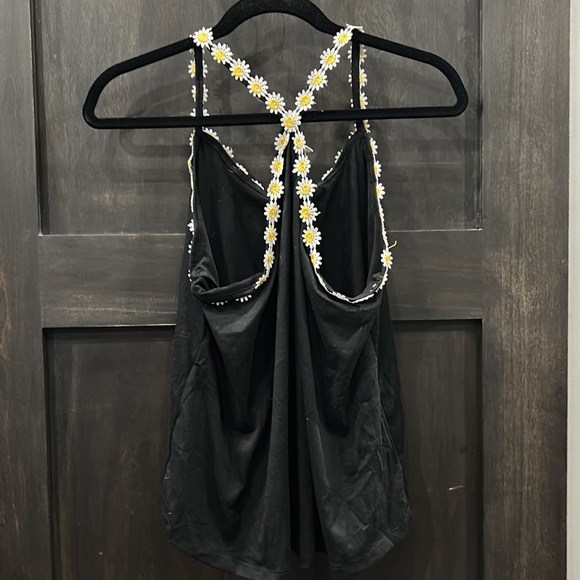 NEW W/T Med Tank - Picture 3 of 4